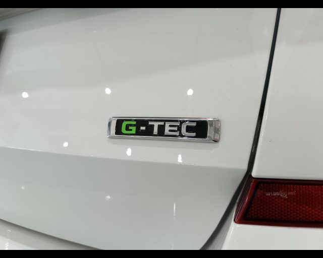 SKODA Kamiq usata, con Sensori di parcheggio posteriori