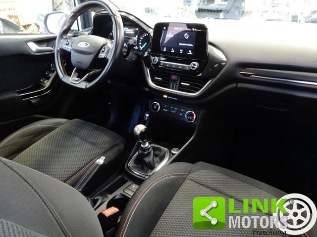 FORD Fiesta usata, con Bluetooth
