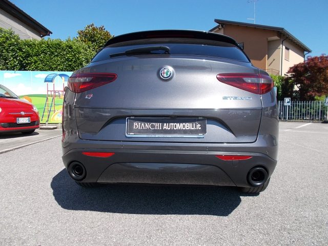 ALFA ROMEO Stelvio usata, con Autoradio