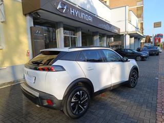 PEUGEOT 2008 usata, con Alzacristalli elettrici