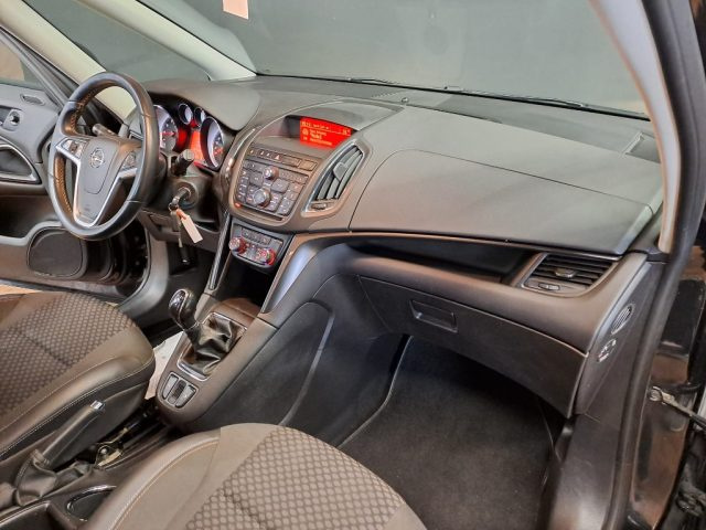 OPEL Zafira Tourer usata, con Airbag Passeggero