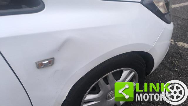 OPEL Corsa usata, con Volante in pelle