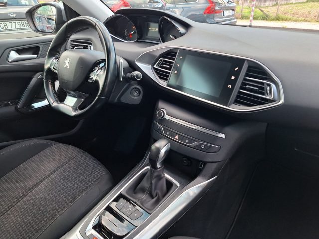 PEUGEOT 308 usata, con Controllo automatico clima