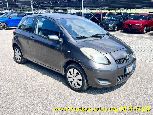 TOYOTA Yaris usata, con Airbag