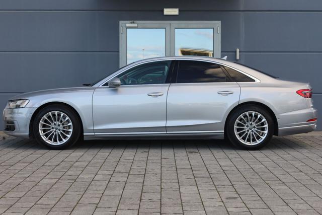 AUDI A8 usata, con Fari full-led