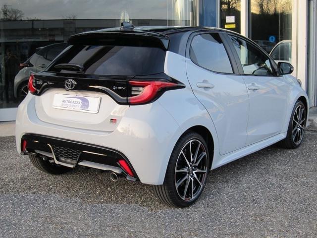 TOYOTA Yaris usata, con Airbag