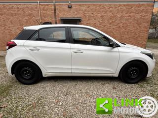 HYUNDAI i20 usata, con Climatizzatore