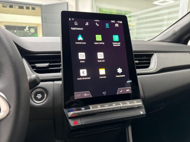 RENAULT Captur usata, con Bracciolo