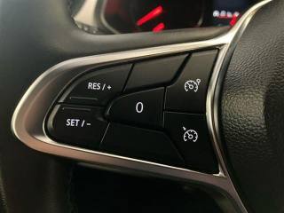 RENAULT Captur usata 17