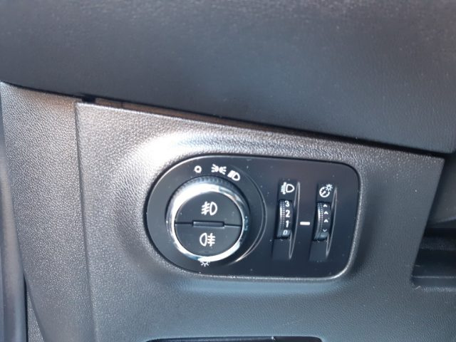 OPEL Corsa usata, con Climatizzatore