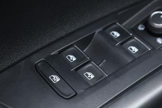 VOLKSWAGEN Taigo usata, con Autoradio digitale