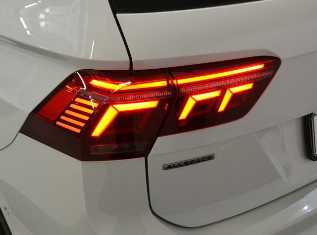 VOLKSWAGEN Tiguan Allspace usata, con Touch screen
