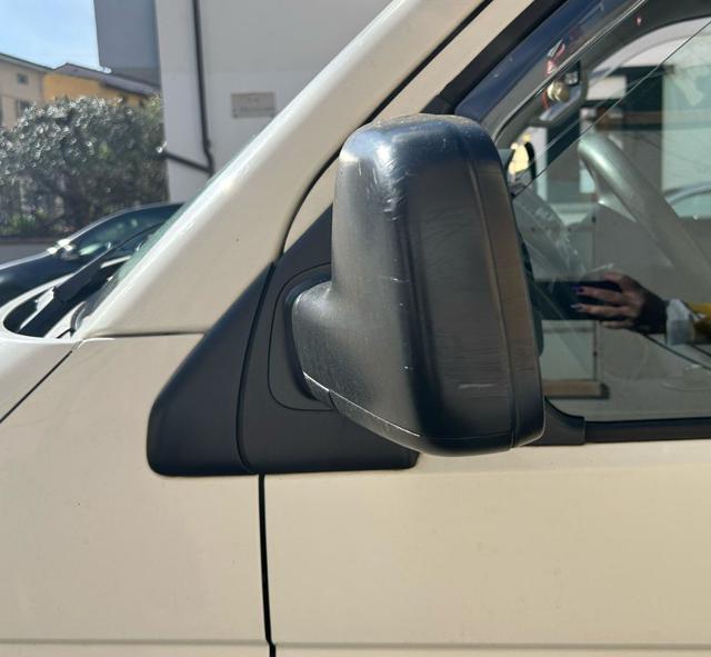 VOLKSWAGEN Transporter usata 19