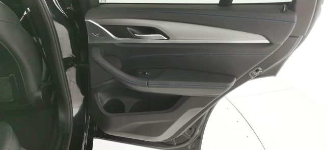 BMW X3 usata, con Telecamera per parcheggio assistito