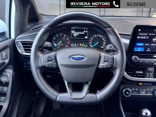 FORD Fiesta usata, con Autoradio