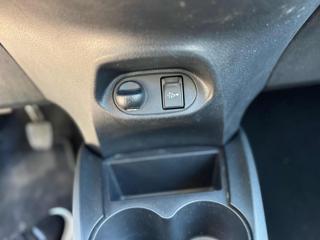 TOYOTA Yaris usata, con Airbag testa