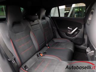 MERCEDES-BENZ CLA 220 usata, con Volante in pelle