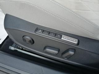 VOLKSWAGEN Golf usata, con Leve al volante