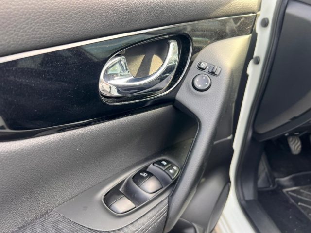 NISSAN Qashqai usata, con Boardcomputer