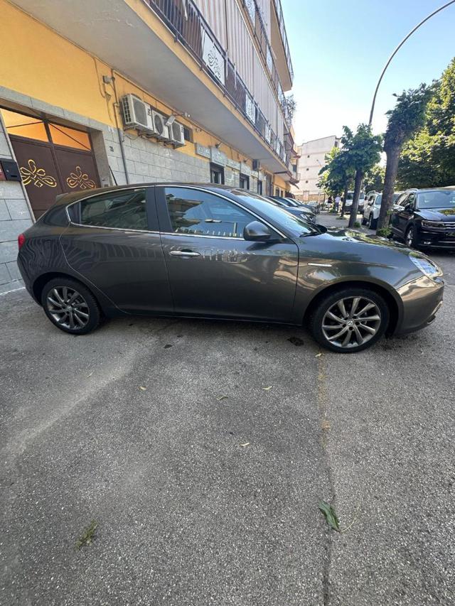 ALFA ROMEO Giulietta usata, con Airbag