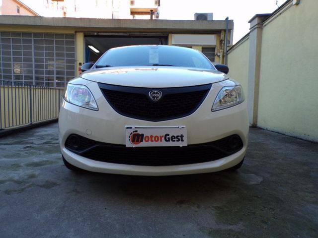 LANCIA Ypsilon usata 32