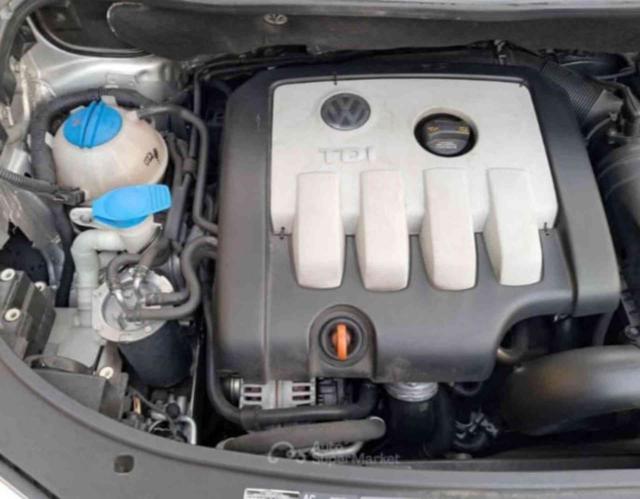 VOLKSWAGEN Touran usata 24
