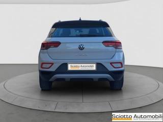 VOLKSWAGEN T-Roc usata, con Autoradio