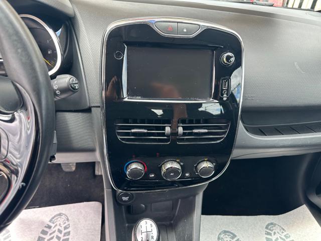 RENAULT Clio usata, con Sedile posteriore sdoppiato