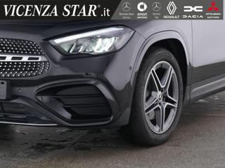 MERCEDES-BENZ GLA 200 usata, con Airbag