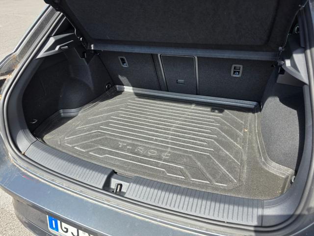 VOLKSWAGEN T-Roc usata, con Sedile posteriore sdoppiato
