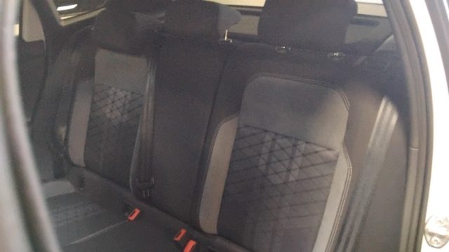 VOLKSWAGEN Taigo usata, con Cruise Control