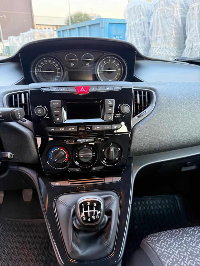 LANCIA Ypsilon usata, con Cronologia tagliandi