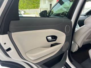 LAND ROVER Range Rover Evoque usata, con USB