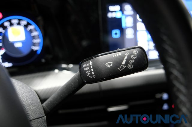 VOLKSWAGEN Golf usata, con Bracciolo