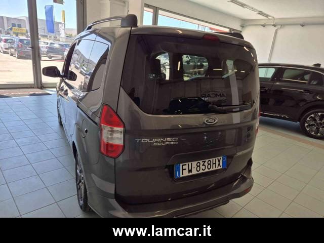 FORD Tourneo Courier usata, con Controllo automatico clima
