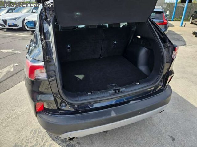 FORD Kuga usata, con Fari LED