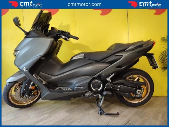 YAMAHA T-Max 560 usata 2