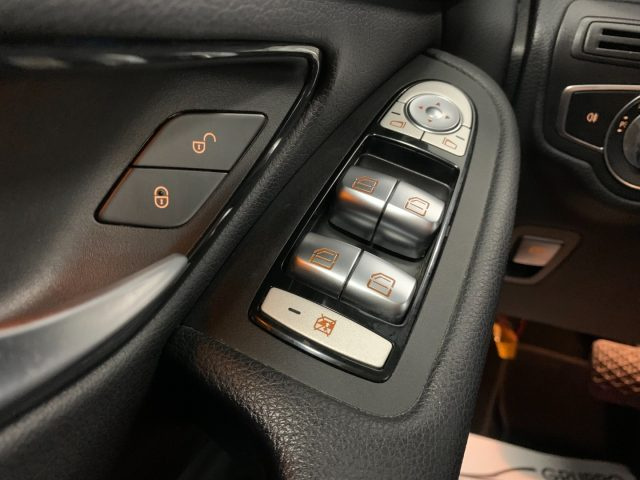 MERCEDES-BENZ GLC 200 usata, con Autoradio digitale