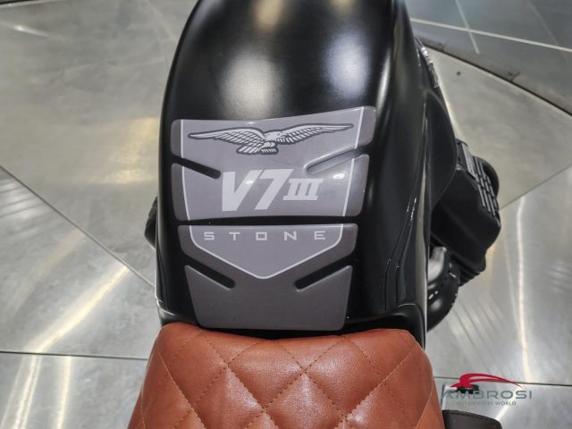MOTO GUZZI V7 usata 10