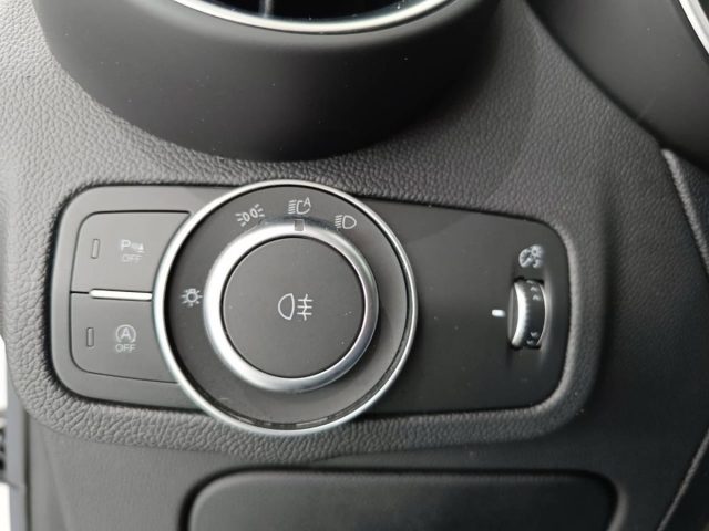 ALFA ROMEO Stelvio usata, con Sensori di parcheggio posteriori