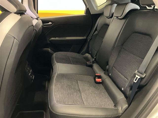 RENAULT Captur usata, con Sistema di navigazione