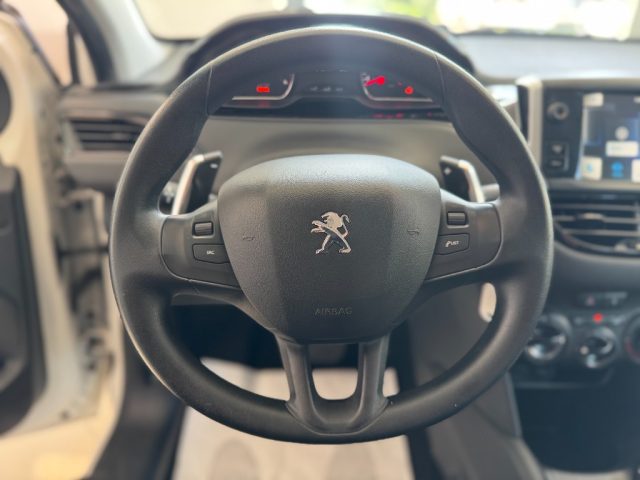 PEUGEOT 208 usata, con Airbag testa