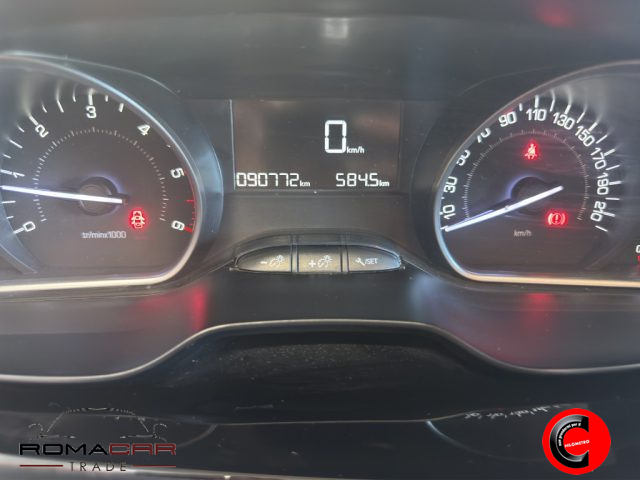 PEUGEOT 208 usata, con ESP
