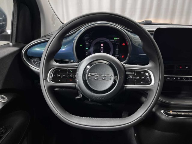 FIAT 500e usata, con Sensori di parcheggio posteriori