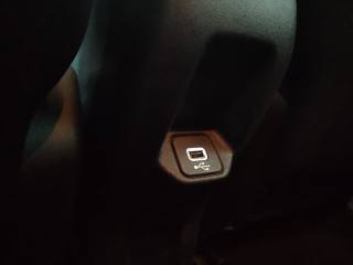 JEEP Renegade usata, con USB