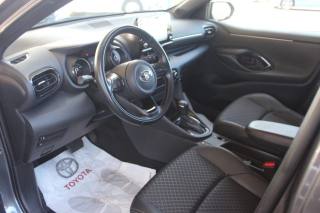 TOYOTA Yaris usata, con Sistema di navigazione