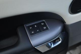 LAND ROVER Range Rover usata, con Leve al volante