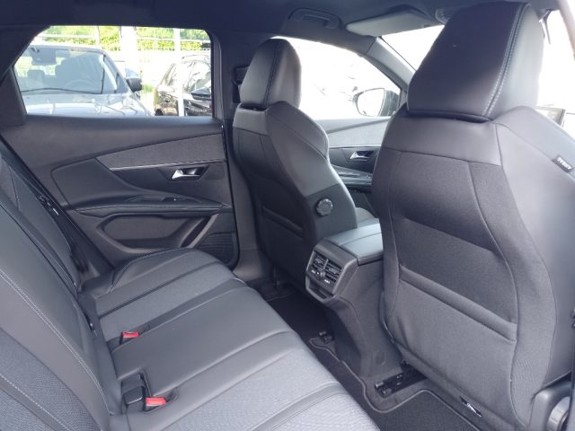 PEUGEOT 3008 usata, con Sistema di navigazione