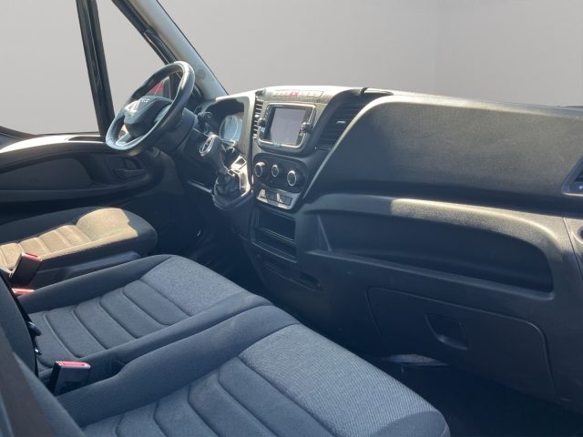 IVECO Daily usata 8