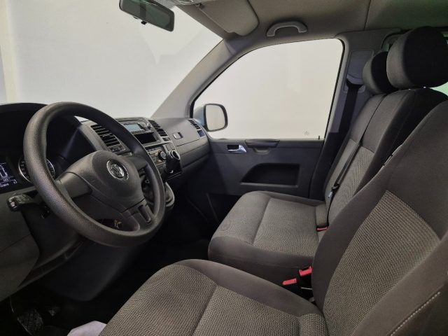 VOLKSWAGEN Caravelle usata, con Climatizzatore